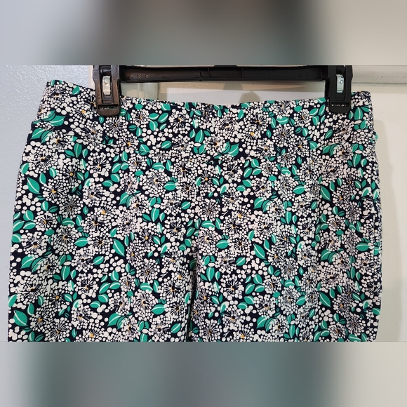 Women's Lands' End Floral Pants, Size M/P - Picture 5 of 9